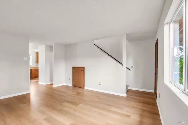 Sonoma, CA 95476,883 Arbor AVE