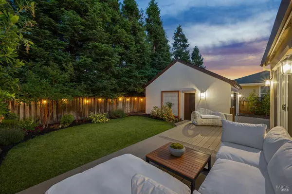 Sonoma, CA 95476,1332 jones ST