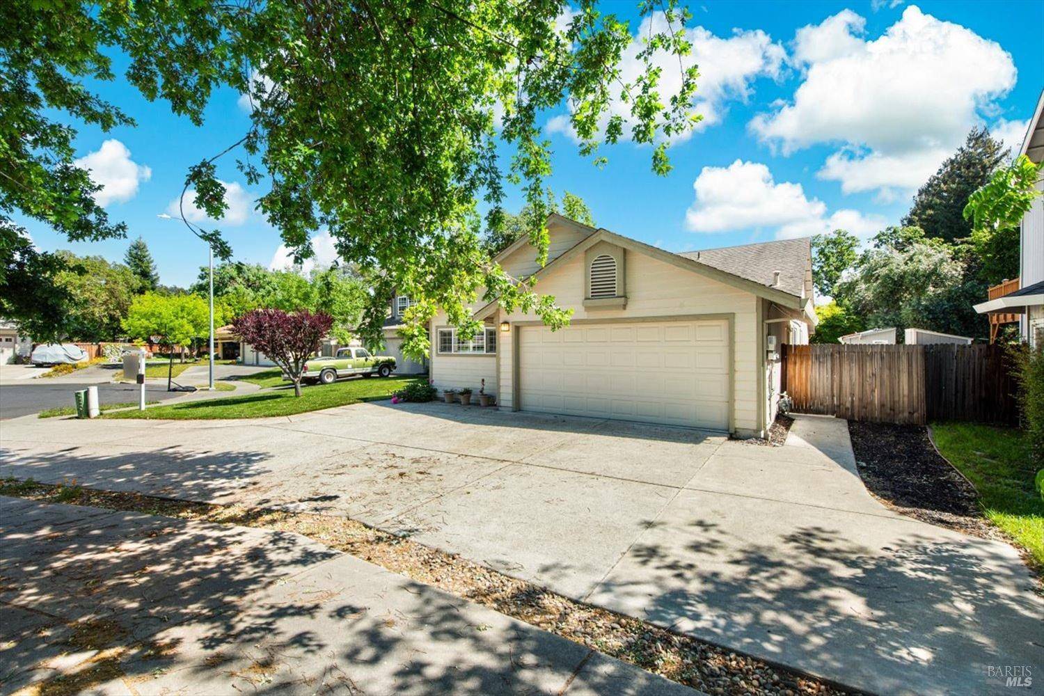 Napa, CA 94559,21 Autumn Creek CT