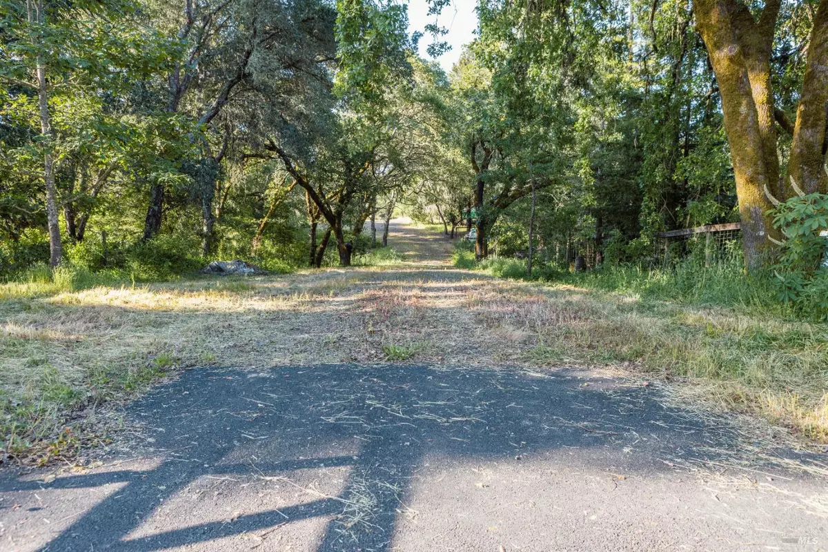 Forestville, CA 95436,5957 Anderson RD