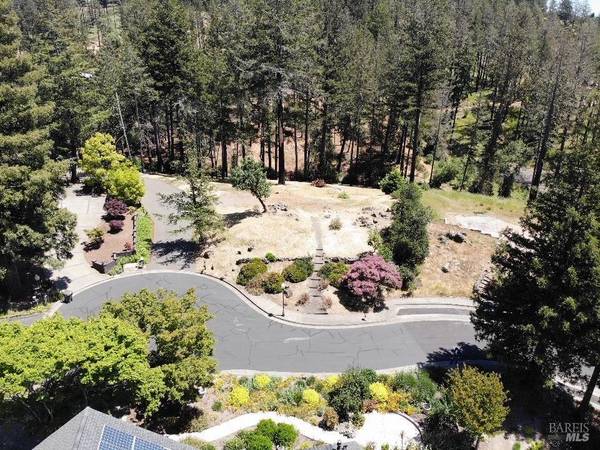 3829 Moss Hollow CT, Santa Rosa, CA 95404