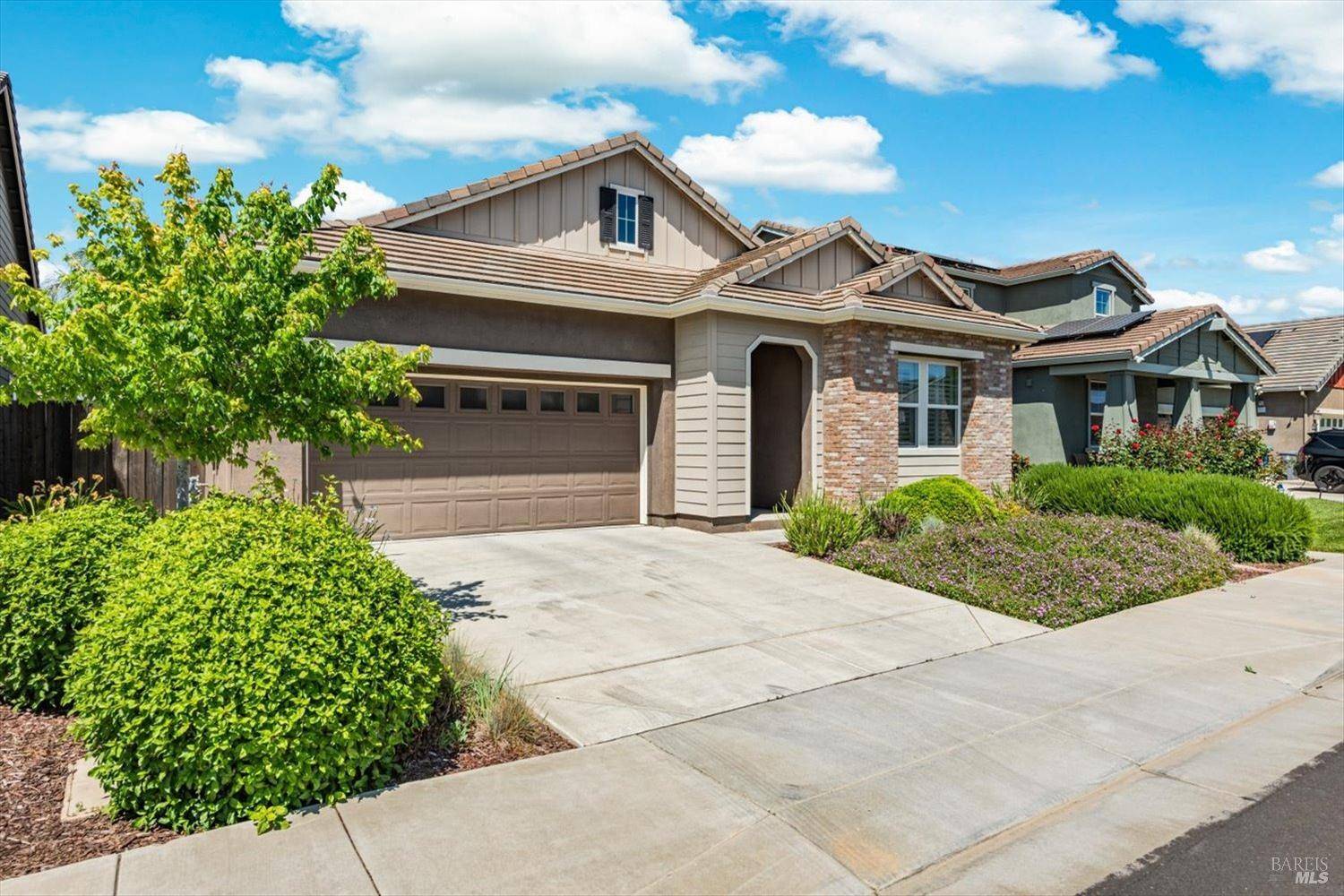 Dixon, CA 95620,1080 Columbia DR