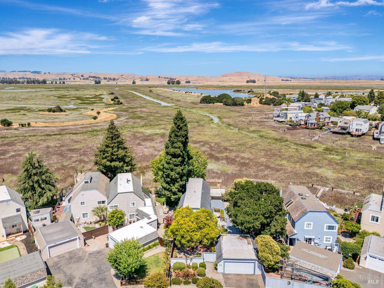 2541 Topaz DR, Novato, CA 94945