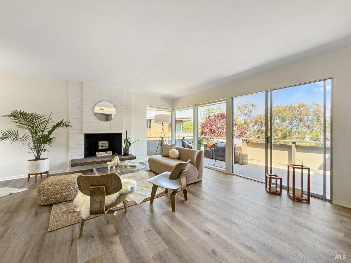 131 Pixley AVE, Corte Madera, CA 94925
