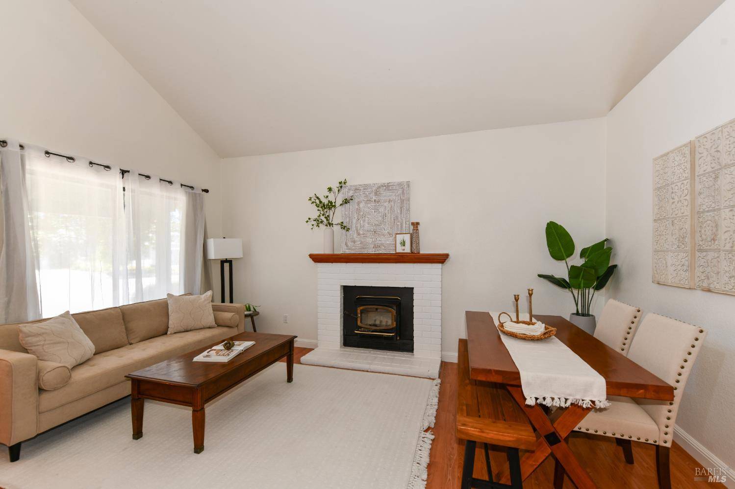 Windsor, CA 95492,88 Diana CT