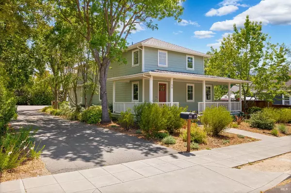 58 Randolph ST, Napa, CA 94559