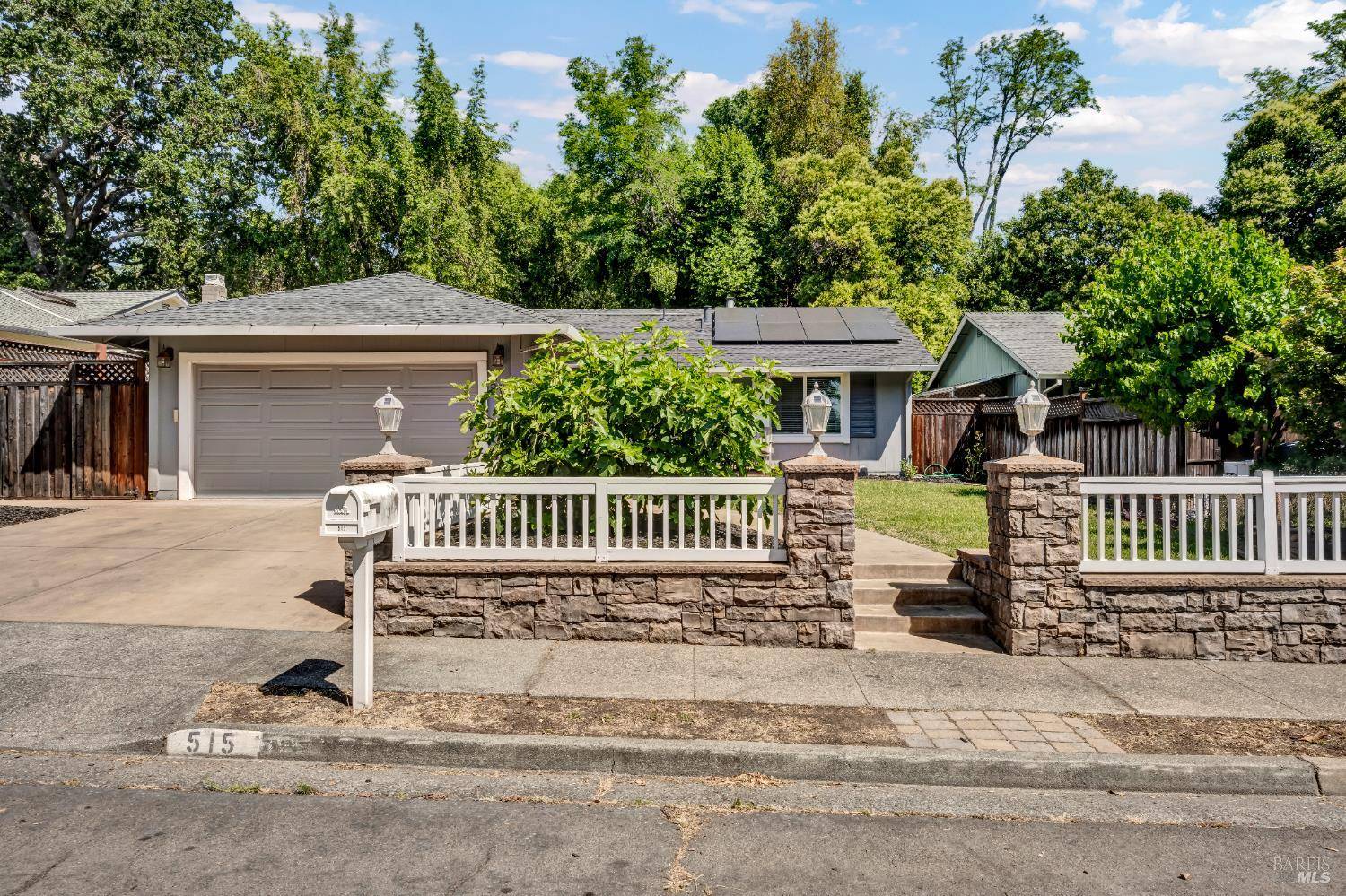 515 San Ramon DR, Sonoma, CA 95476