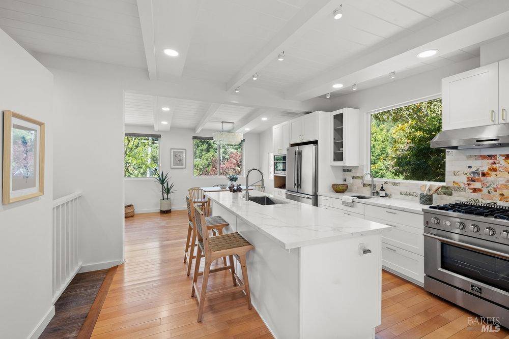 Mill Valley, CA 94941,622 Eastwood WAY