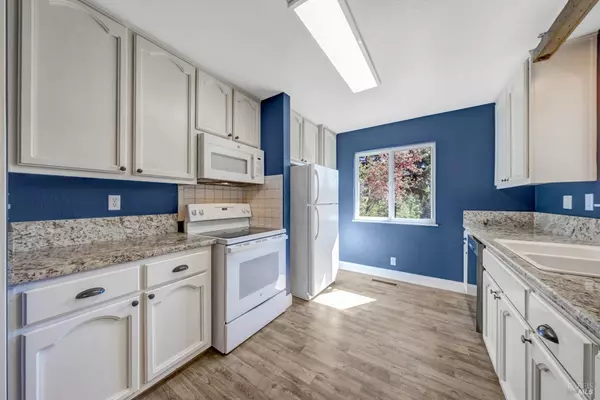 Kelseyville, CA 95451,9115 Wildcat RD