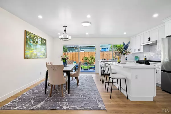 Santa Rosa, CA 95404,3298 Hidden Valley DR