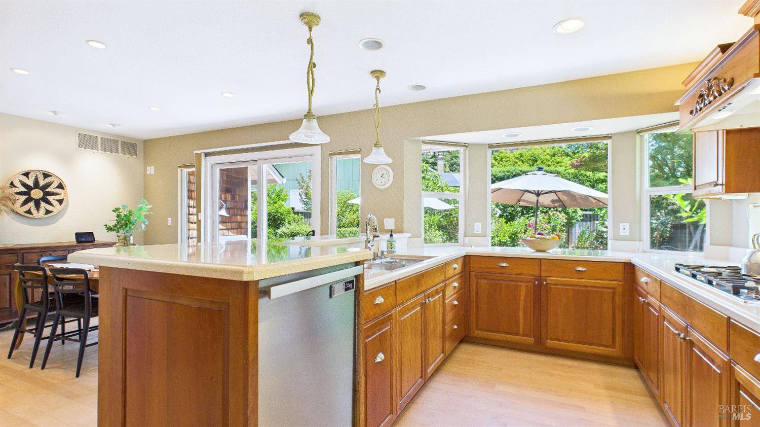 Santa Rosa, CA 95409,5212 Beaumont WAY