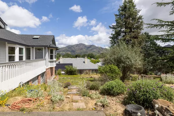 Santa Rosa, CA 95409,405 Crestridge PL