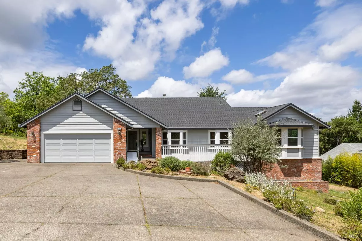 Santa Rosa, CA 95409,405 Crestridge PL