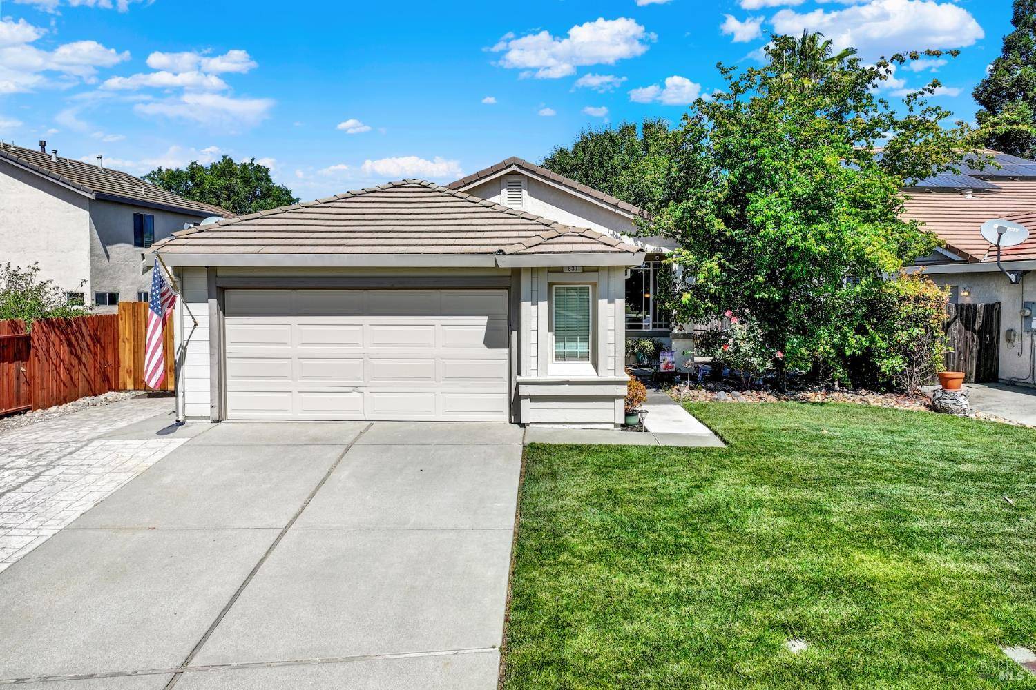 837 Bluewater DR, Vacaville, CA 95688