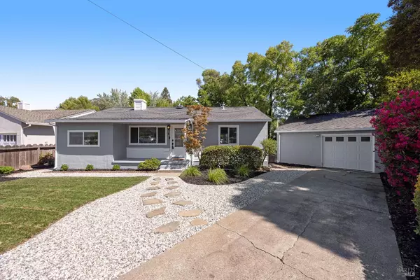 4 Las Huertas CT, San Rafael, CA 94903