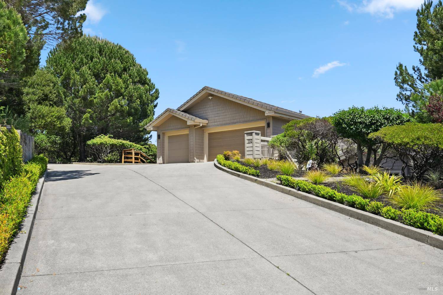Tiburon, CA 94920,110 Monterey DR