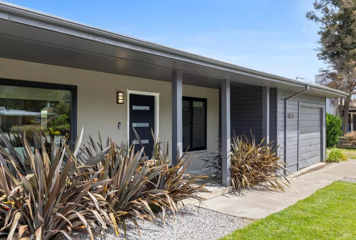 Mill Valley, CA 94941,103 E Strawberry DR