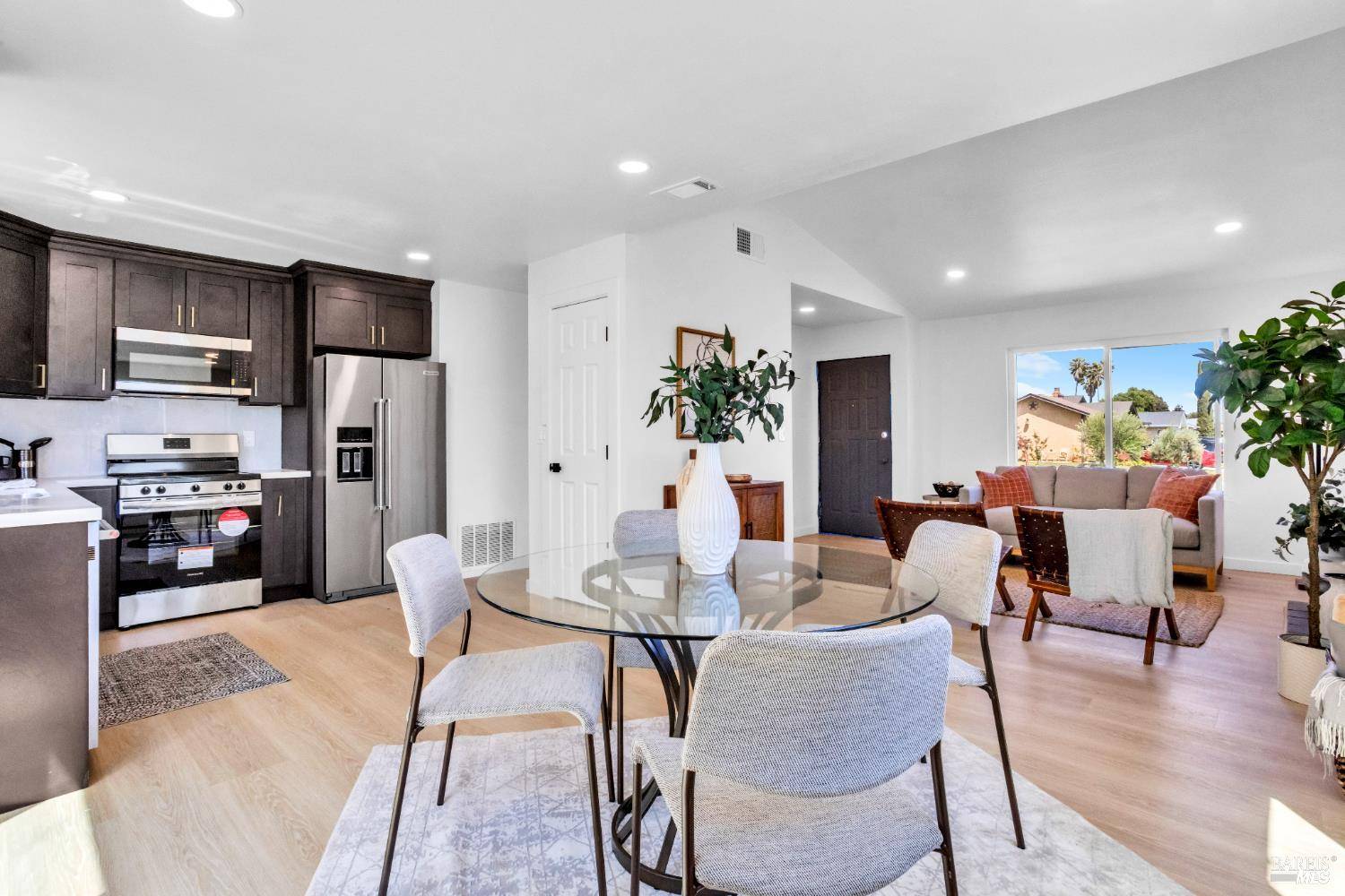 Suisun City, CA 94585,502 Prairie CT