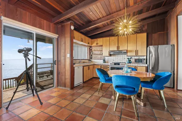 Gualala, CA 95445,33500 S Highway 1