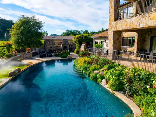 Napa, CA 94558,7035 Silverado TRL