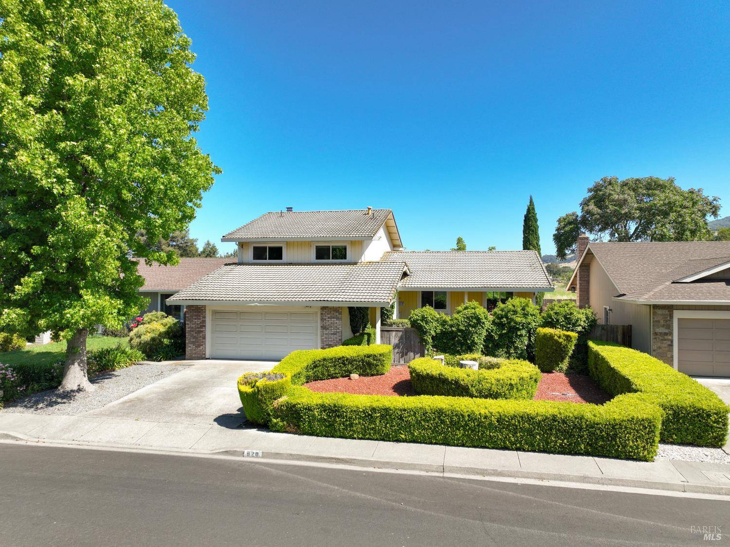 Rohnert Park, CA 94928,820 Holly AVE