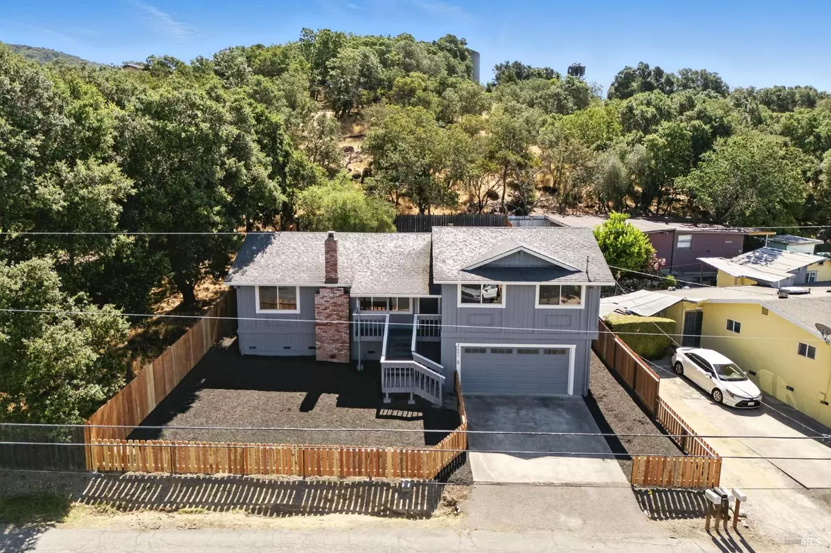 Sonoma, CA 95476,17641 Highland BLVD