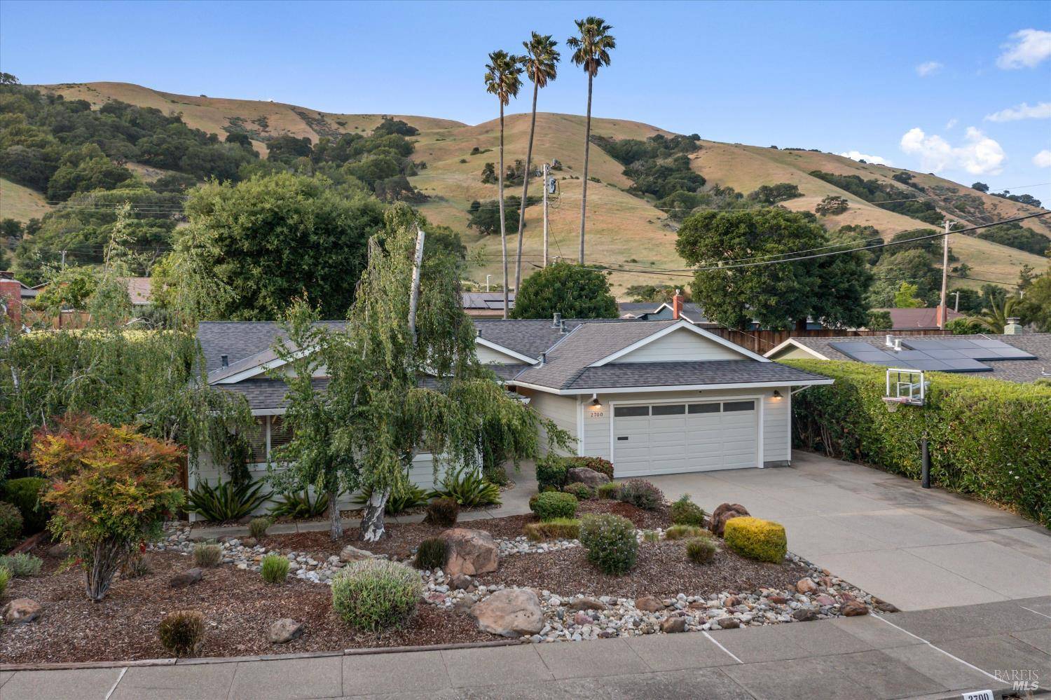 2700 Center RD, Novato, CA 94947