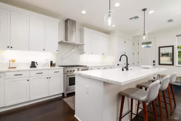 Healdsburg, CA 95448,103 Chiquita RD