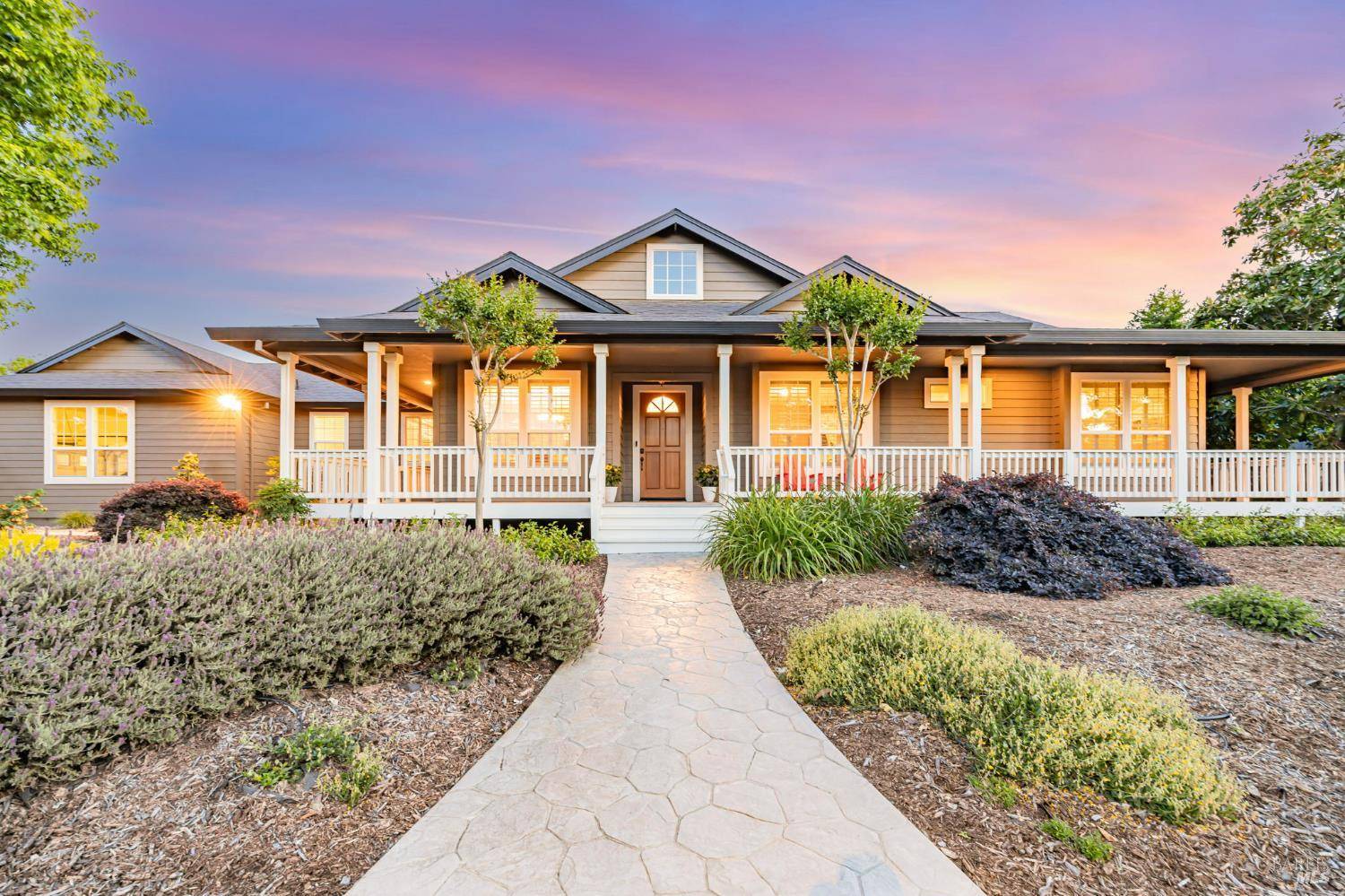 320 Wilson LN, Windsor, CA 95492