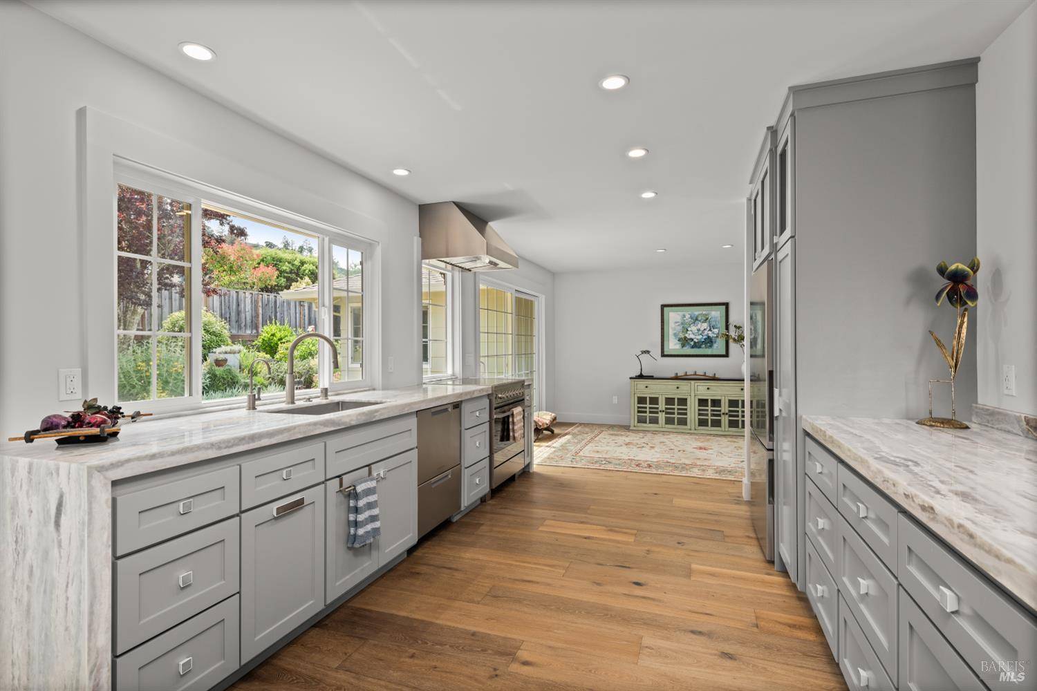 7362 Oakmont DR, Santa Rosa, CA 95409