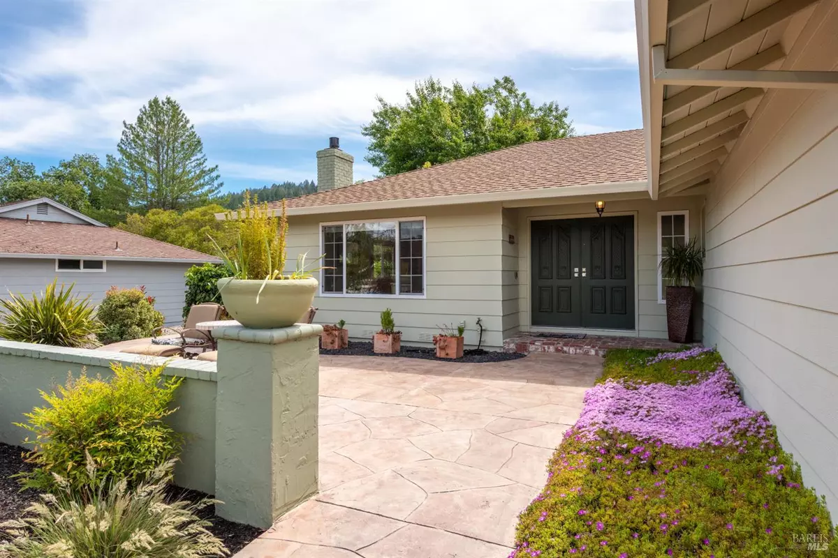 Santa Rosa, CA 95409,7362 Oakmont DR