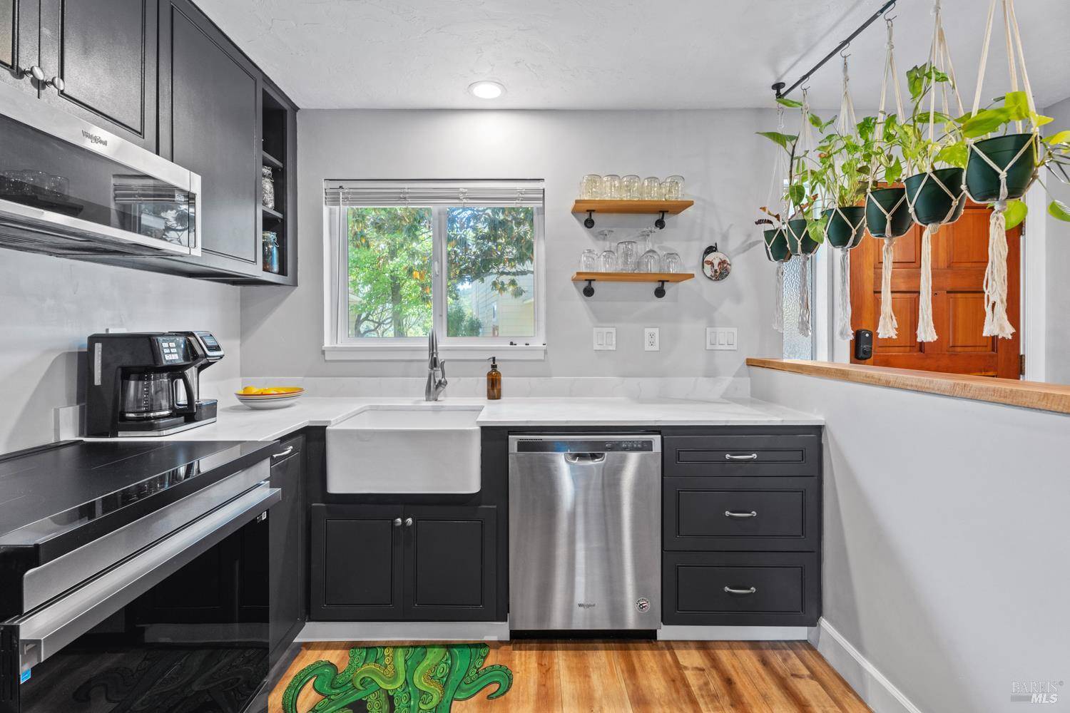 Ukiah, CA 95482,280 San Jacinta DR J