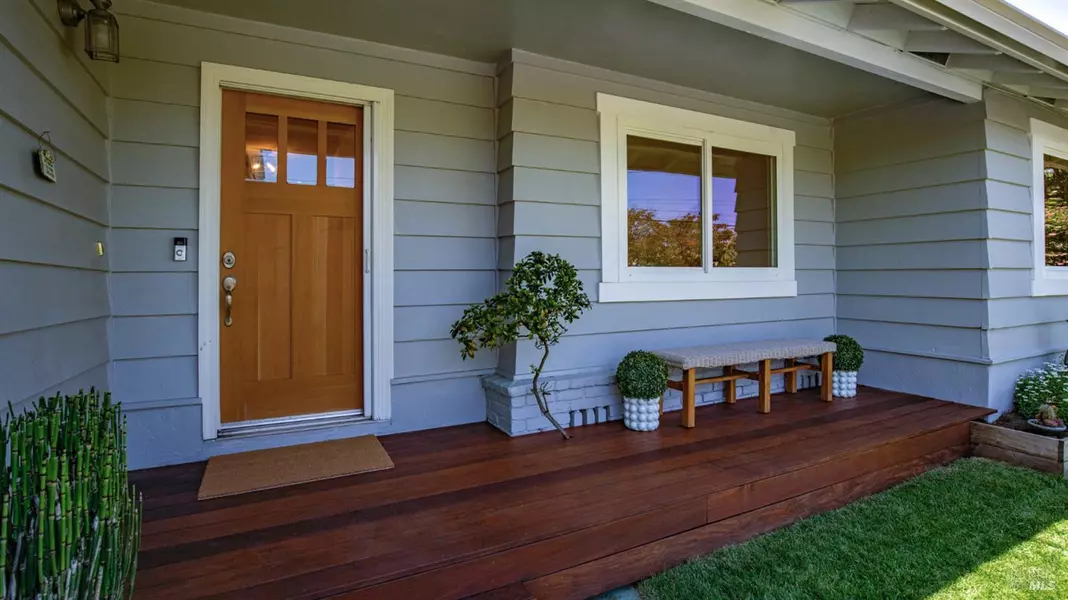 40 Staghound Passage, Corte Madera, CA 94925