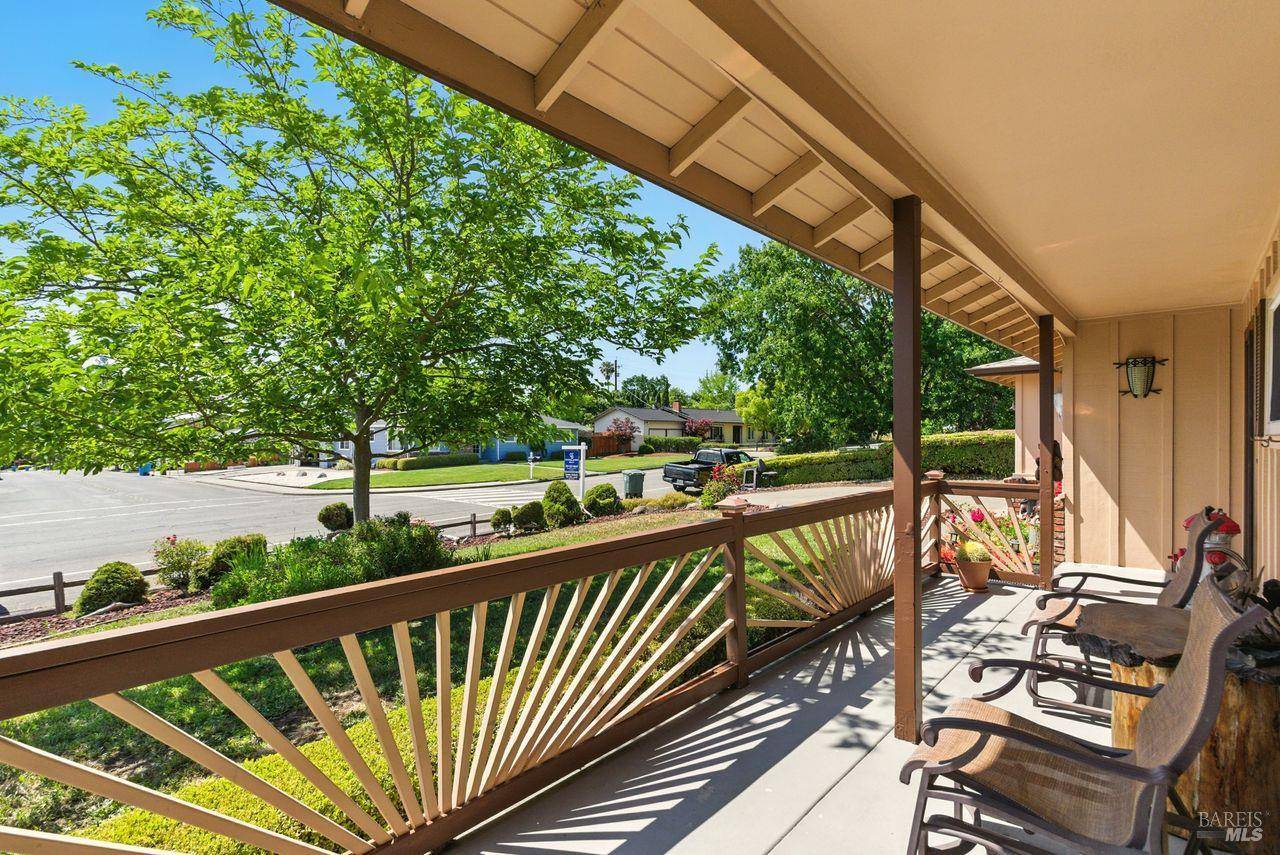 Santa Rosa, CA 95409,1444 Saint Francis RD