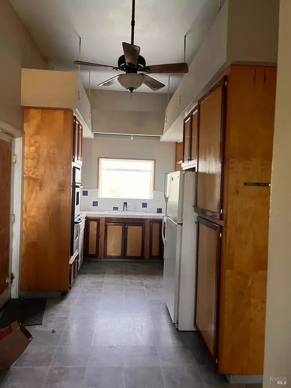 Covelo, CA 95428,24140 East LN