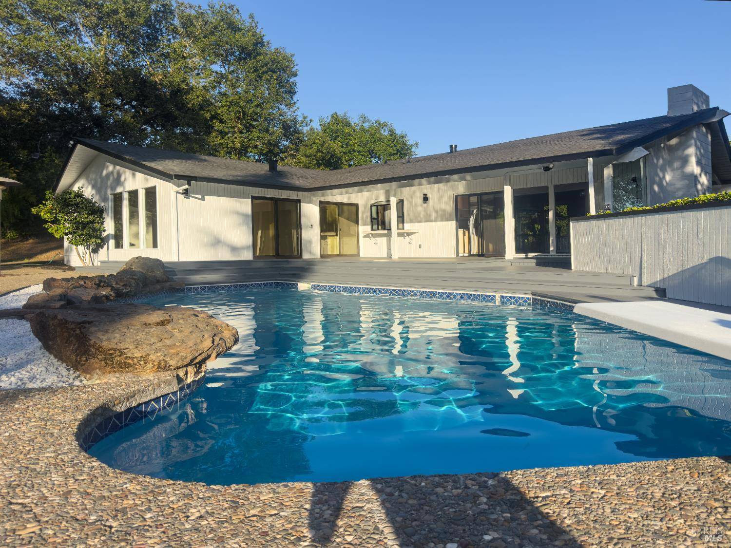 Santa Rosa, CA 95404,3351 Miraloma DR