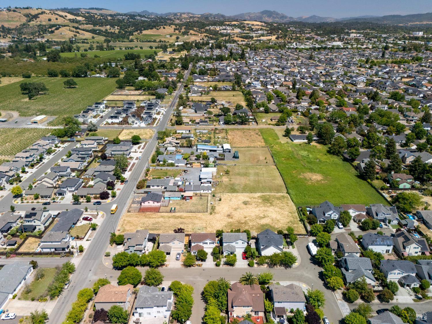 Santa Rosa, CA 95403,2132 Dennis LN