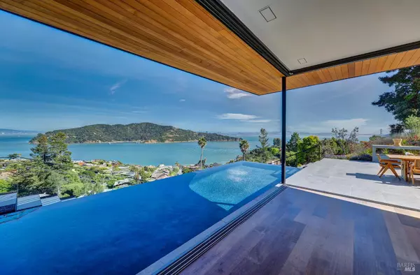 2215 Vistazo ST E, Tiburon, CA 94920