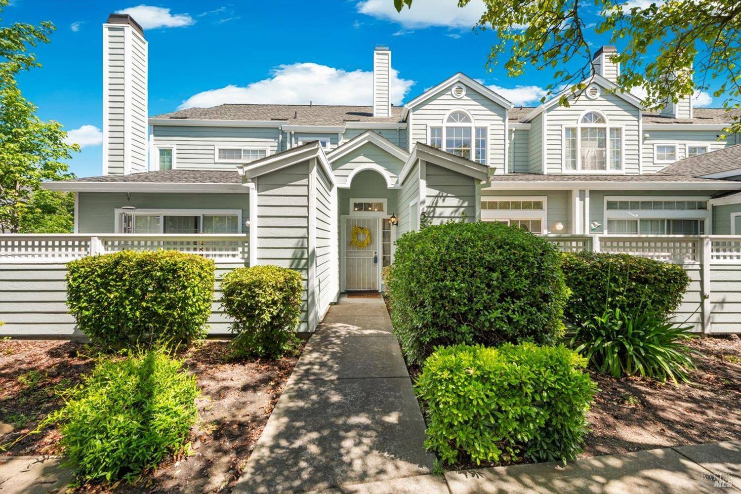 538 Torrey Pine LN, Santa Rosa, CA 95407