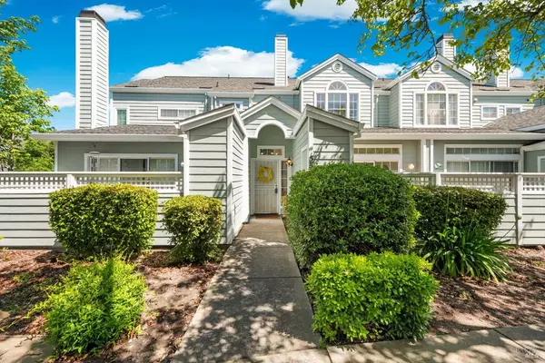 538 Torrey Pine LN, Santa Rosa, CA 95407