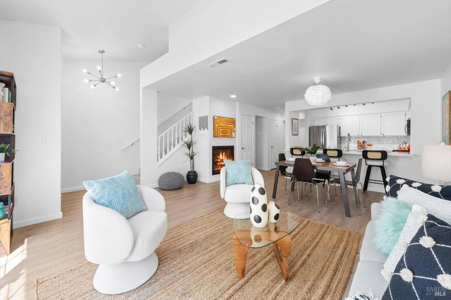 Santa Rosa, CA 95407,538 Torrey Pine LN