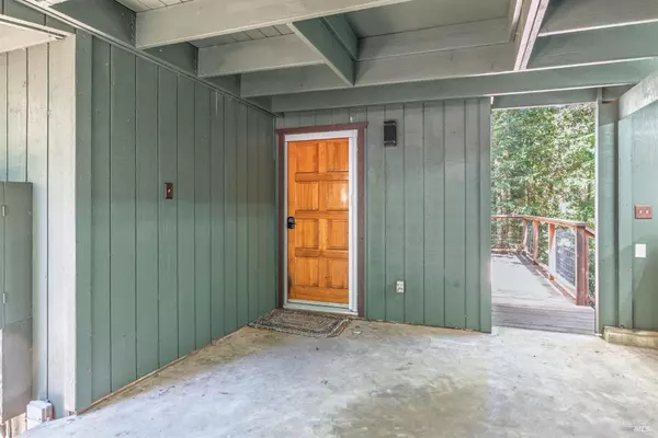 Gualala, CA 95445,45270 Ocean View LN