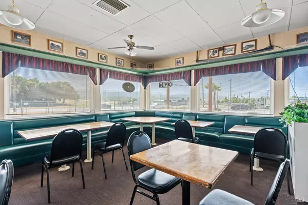 Ukiah, CA 95482,1550 N Lovers LN