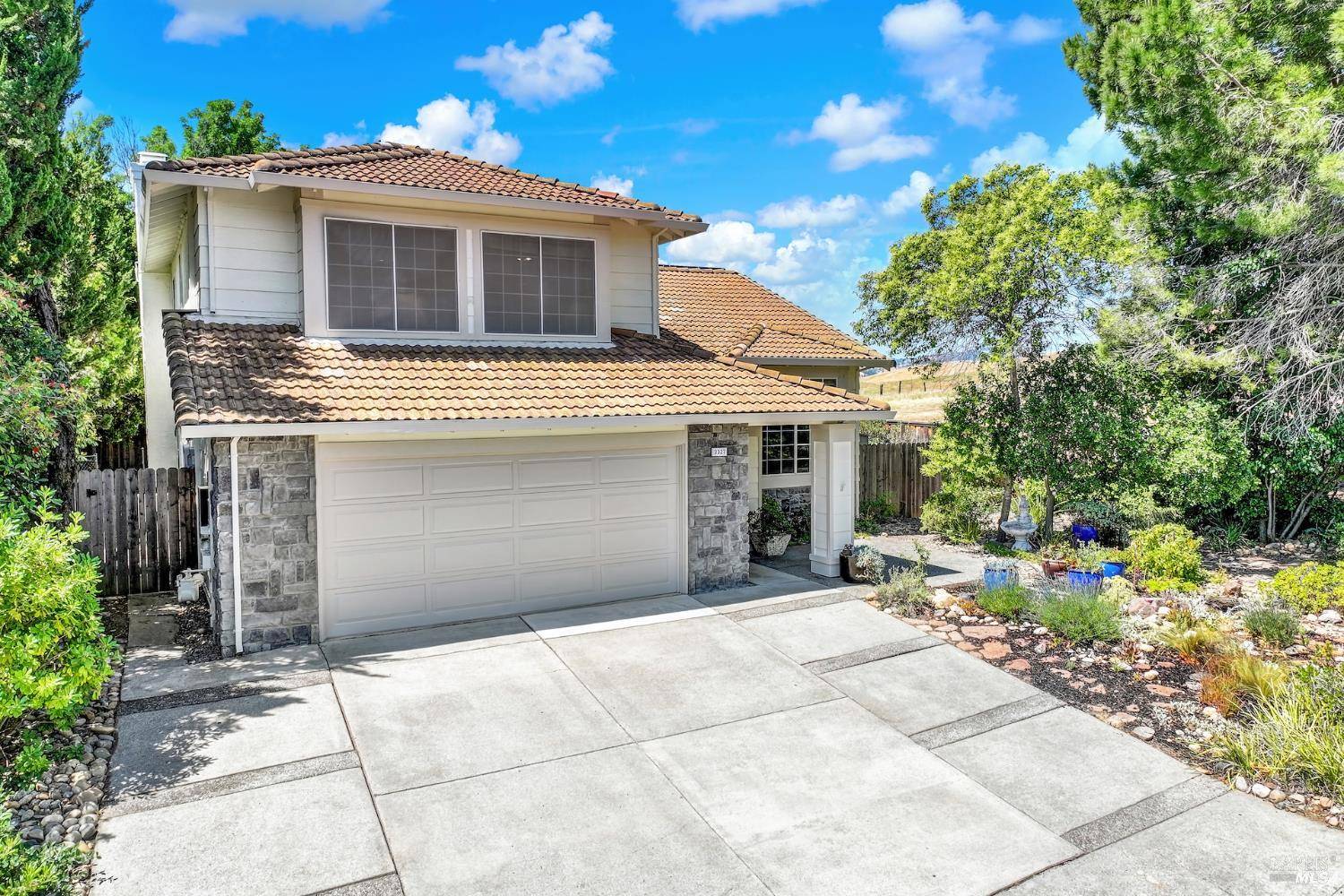 3327 Colonial CT, Fairfield, CA 94534