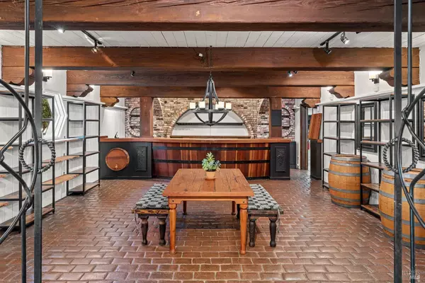 Ukiah, CA 95482,501 Parducci RD