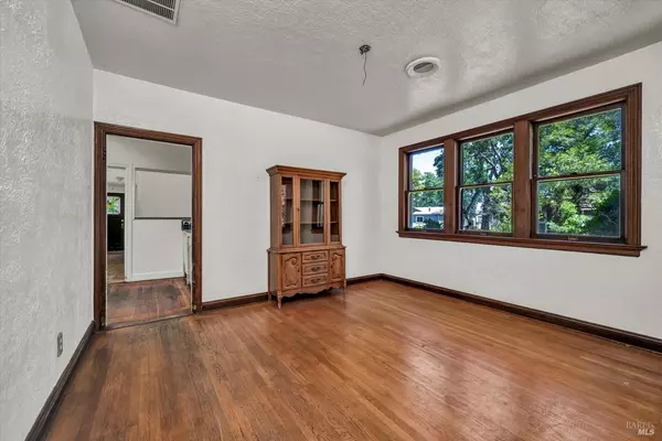 Middletown, CA 95461,21345 Bush ST