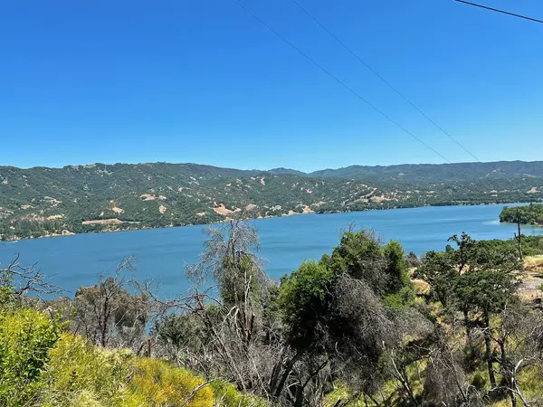 Ukiah, CA 95482,5875 Lake Ridge DR