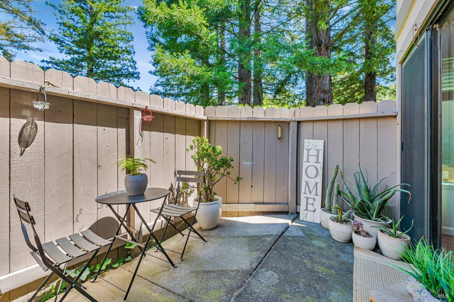 Novato, CA 94947,111 Cheda LN