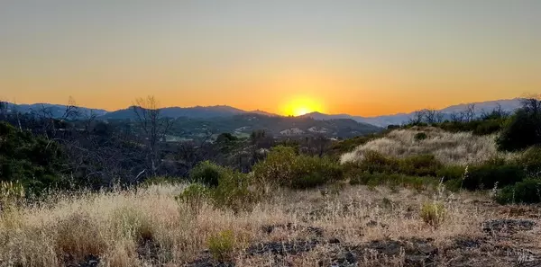 5870 Lake Ridge DR, Ukiah, CA 95482