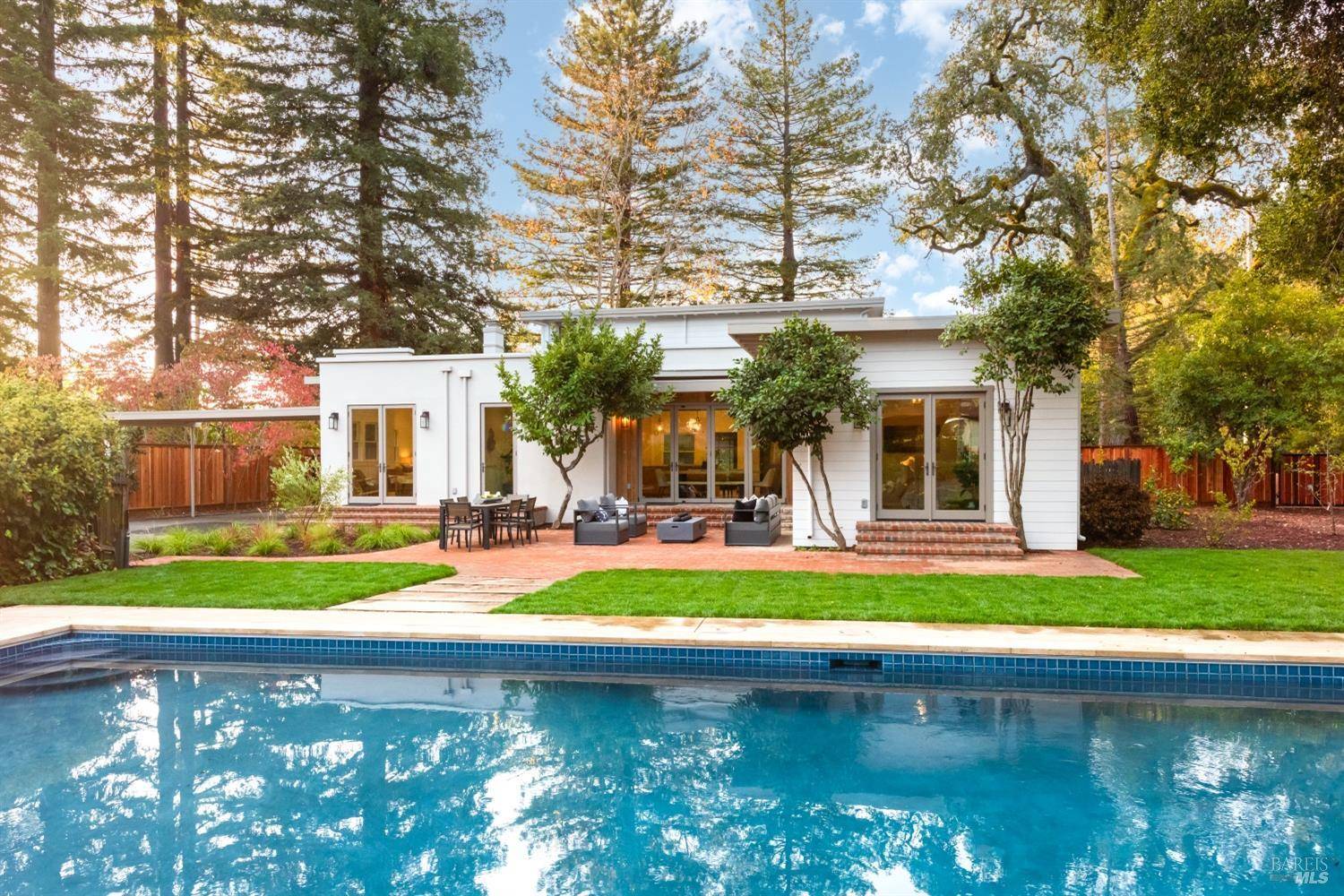 681 S Fitch Mountain RD, Healdsburg, CA 95448